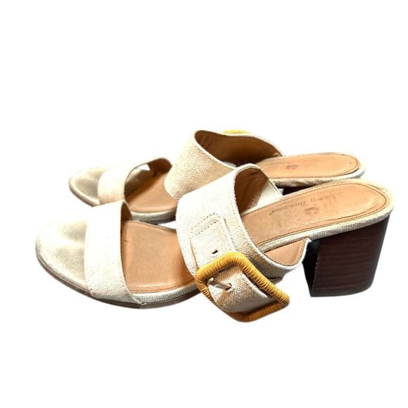 Tommy Bahama Trista Linen Heels 9M | Gold Buckle Block Heel Resort Vibes - Picture 7 of 7